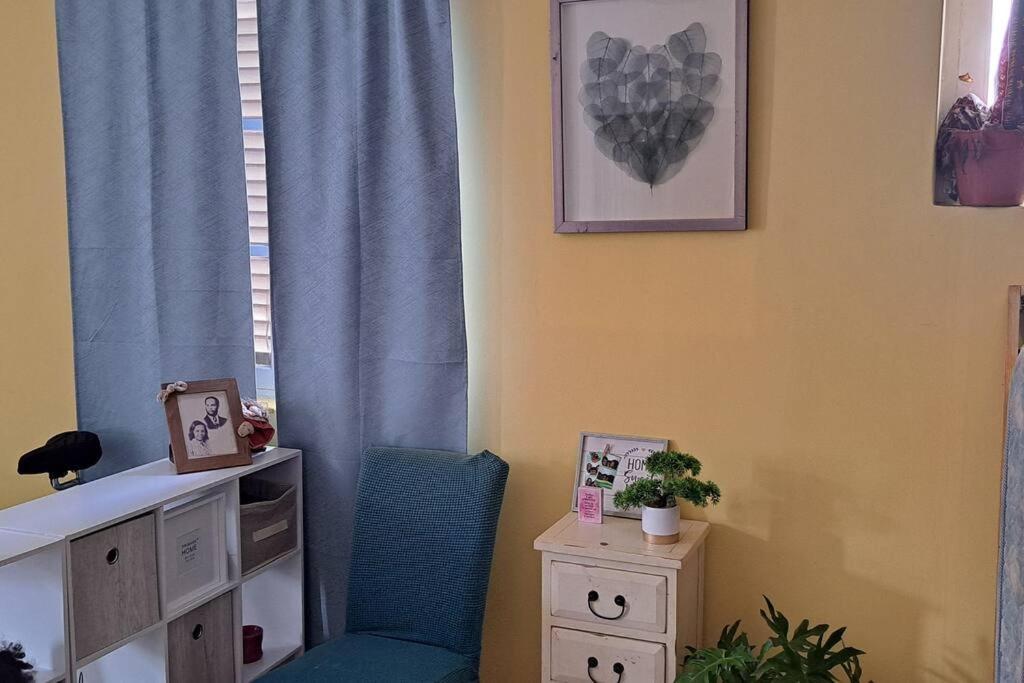 Mendes Family Homestay - B&B In The Heart Of Прая Екстериор снимка