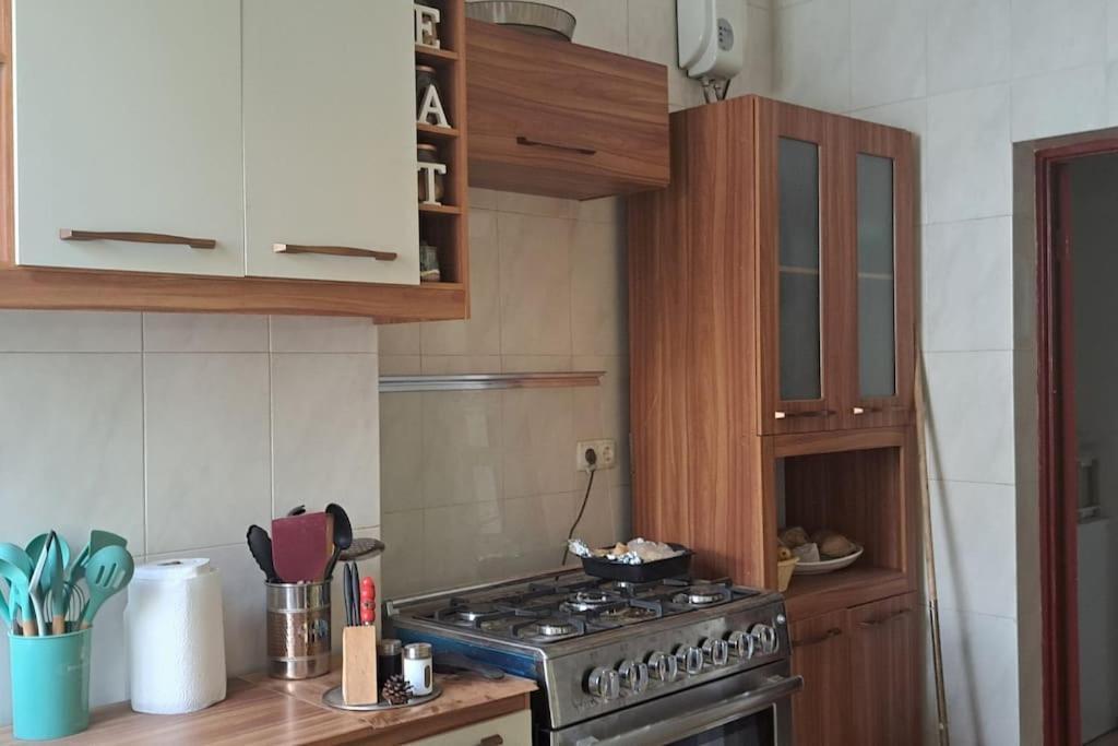 Mendes Family Homestay - B&B In The Heart Of Прая Екстериор снимка